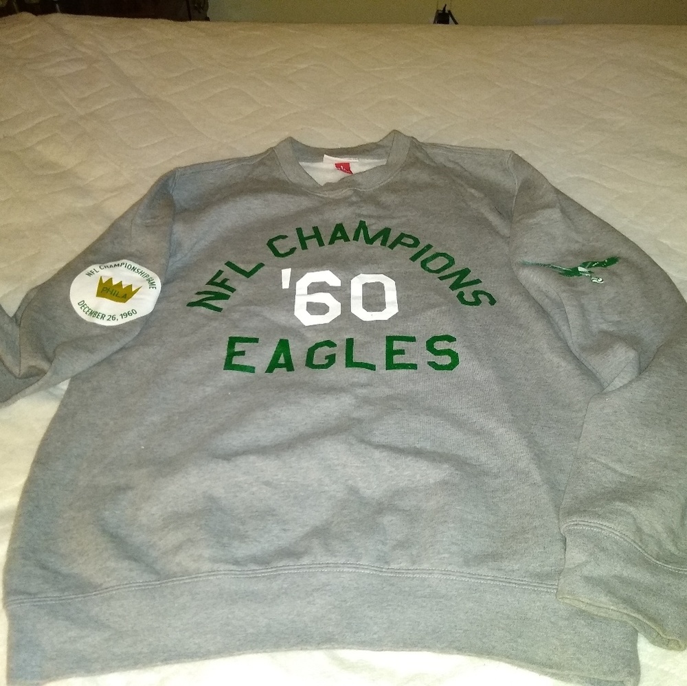 Authentic Mitchell & Ness sweatshirt